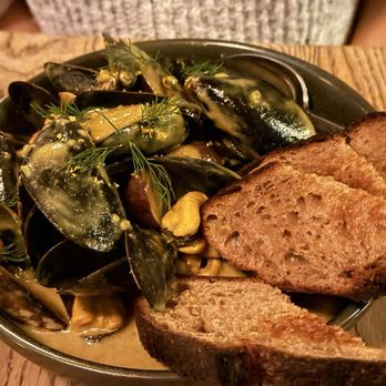 Horsefeather - Mussels with curry sauce - Cocktail Bars Near Me - San Francisco, California