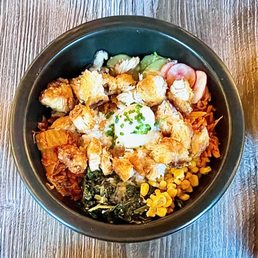 Bibim Bowl w/ Fried Chicken (So sloppy...no distinct separation of veggies) Bibim Bowl w/ Fried Chicken (So sloppy...no distinct separation of veggies)