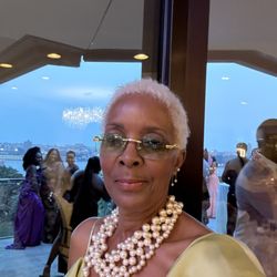 Kris Dominican Doobie Palace - The same day Hair process same day of the event
