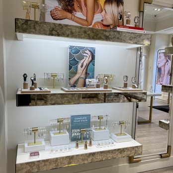 Kendra Scott - Jewelry Near Me - Washington, DC, District of Columbia Kendra Scott - Jewelry Near Me - Washington, DC, District of Columbia