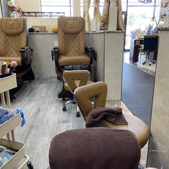 Belterra Nails Spa - Sneak pic of area - Nail Salons Near Me - Austin, Texas