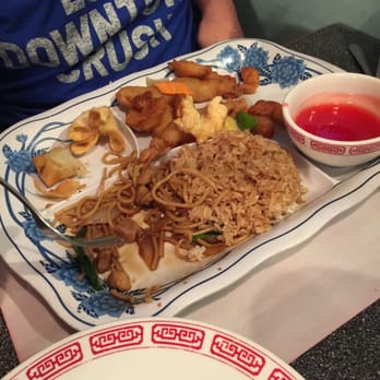 Wonderful Kitchen - Combo special sweet and sour combo with soft noodles - Chinese Near Me - Alliance, Nebraska