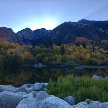 Bell Canyon - Reservoir and a wee bit of the sun rising - Hiking Near Me - Sandy, Utah