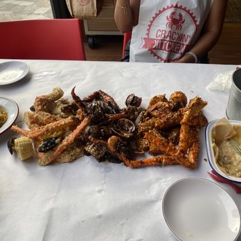 Crackin’ Kitchen - Signature Combo Special with Garlic Noodles - Seafood Near Me - Honolulu, Hawaii
