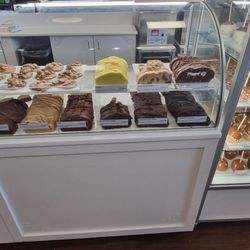Kilwins - Store sweat treats.