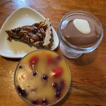 Casa De Luz - Pecan Pie, Creamy Chocolate Pudding, mango kanten - Vegan Near Me - Austin, Texas Casa De Luz - Pecan Pie, Creamy Chocolate Pudding, mango kanten - Vegan Near Me - Austin, Texas