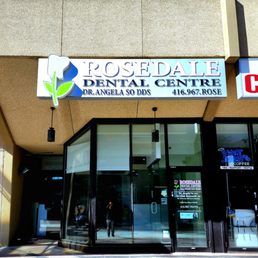 Exterior photo of Rosedale Dental Centre - Toronto, Ontario Exterior photo of Rosedale Dental Centre - Toronto, Ontario