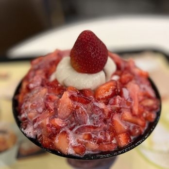 Sulbing - Strawberry Bingsoo - Desserts Near Me - Santa Clara, California Sulbing - Strawberry Bingsoo - Desserts Near Me - Santa Clara, California