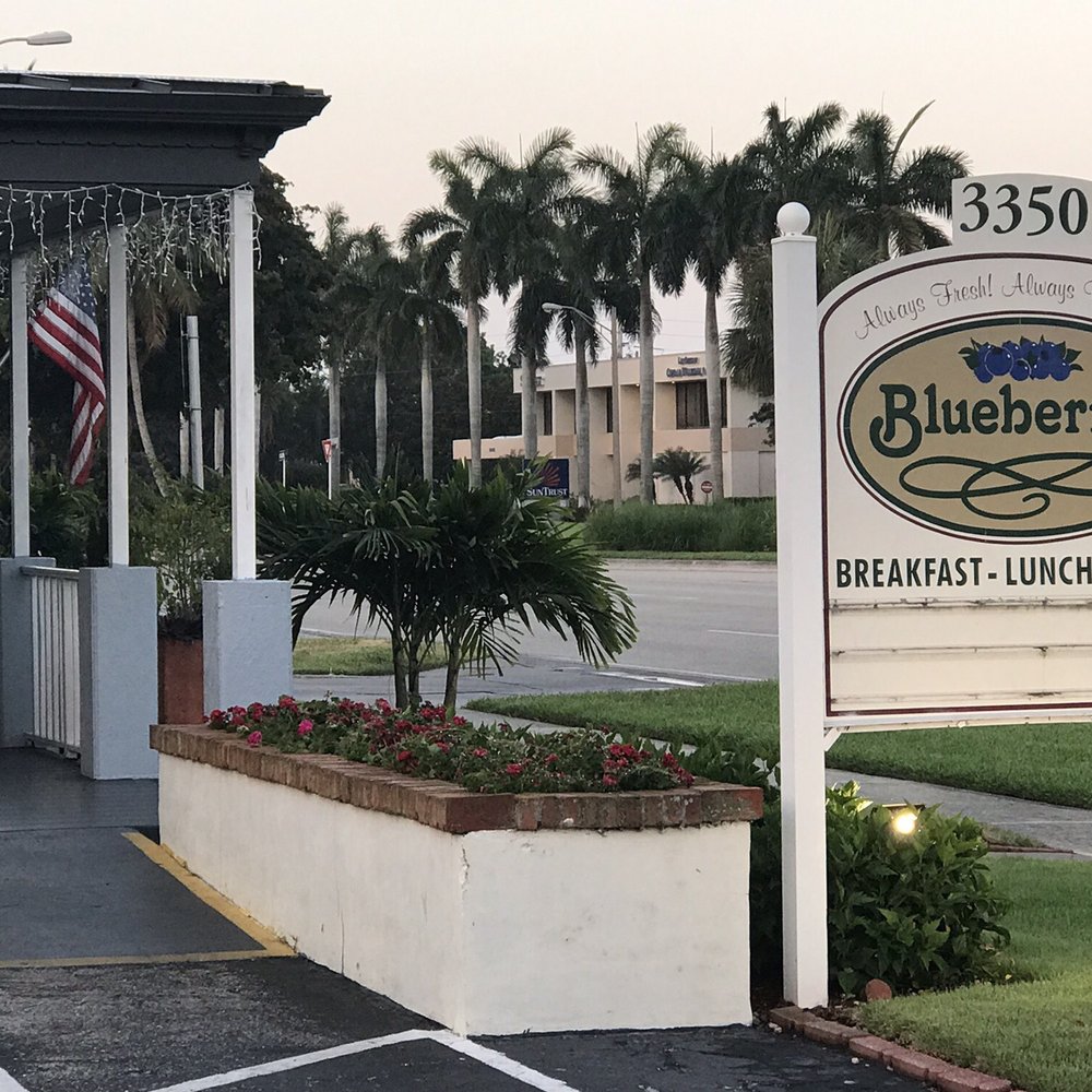 Blueberry's Cafe - Breakfast & Brunch Near Me - Naples, Florida