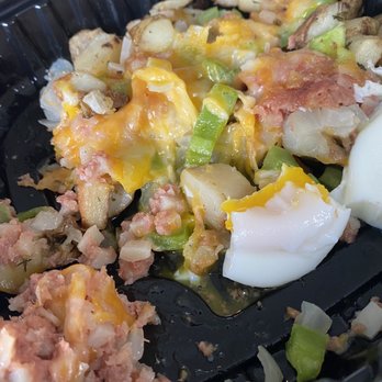 Le Peep - Half eaten Leprechaun Skillet - wayyyyyy better than it looks in this pic! - Breakfast & Brunch Near Me - Edison, New Jersey Le Peep - Half eaten Leprechaun Skillet - wayyyyyy better than it looks in this pic! - Breakfast & Brunch Near Me - Edison, New Jersey