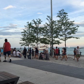 Navy Pier - Landmarks & Historical Buildings Near Me - Chicago, Illinois