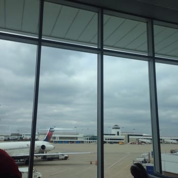 Delta Air Lines - Cloudy Cincy day. - Airlines Near Me - Hebron, Kentucky