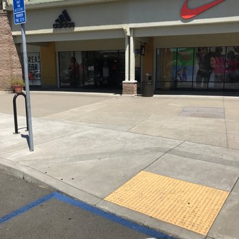 Napa Premium Outlets - Shopping Centers Near Me - Napa, California Napa Premium Outlets - Shopping Centers Near Me - Napa, California