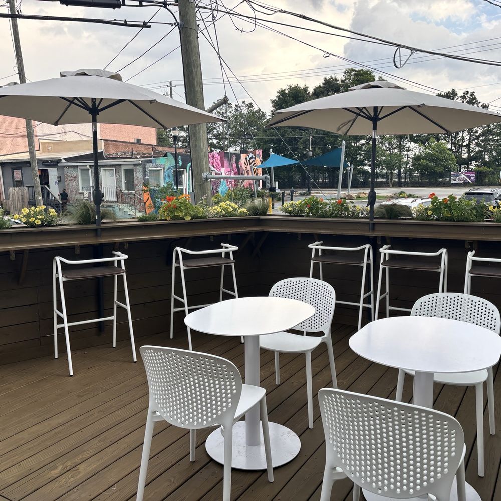 Stellow Coffee & Floral - Outdoor deck - Coffee & Tea Near Me - Atlanta, Georgia Stellow Coffee & Floral - Outdoor deck - Coffee & Tea Near Me - Atlanta, Georgia