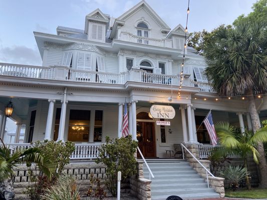 Curry Mansion Inn by null