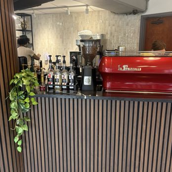 Goldn Bakes - Desserts Near Me - Chicago, Illinois