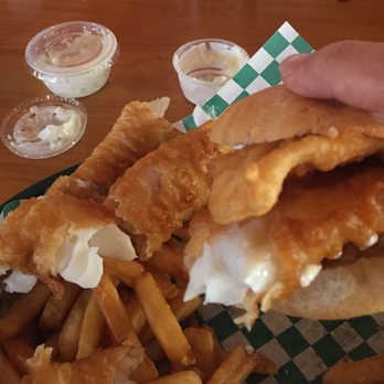 E Town Bar and Grille - Fish sandwich - American Near Me - Pittsburgh, Pennsylvania E Town Bar and Grille - Fish sandwich - American Near Me - Pittsburgh, Pennsylvania