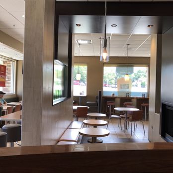 McDonald's - Not too crowded at noon - Burgers Near Me - Okmulgee, Oklahoma McDonald's - Not too crowded at noon - Burgers Near Me - Okmulgee, Oklahoma