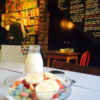 Cereal Killer Cafe - Strawberries and banana toppings ! - Cafes Near Me - London, XGL Cereal Killer Cafe - Strawberries and banana toppings ! - Cafes Near Me - London, XGL