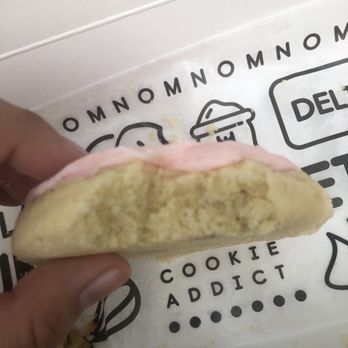Crumbl - Murfreesboro - Desserts Near Me - Murfreesboro, Tennessee