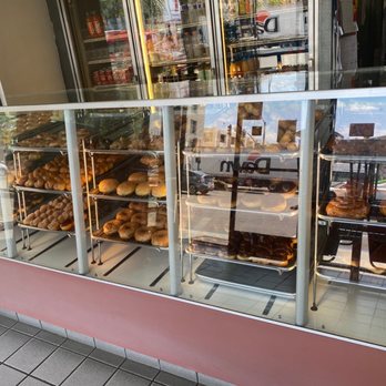 Donut Star - pastries and pastries in display case - Donuts Near Me - San Diego, California Donut Star - pastries and pastries in display case - Donuts Near Me - San Diego, California