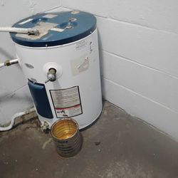 Papa Pete's Pizza - Bathrooms are ridiculous