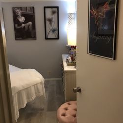 Touch Velvet Skin - Sugaring room