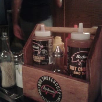 Bodean's - sauces (2014) - American Near Me - London, XGL