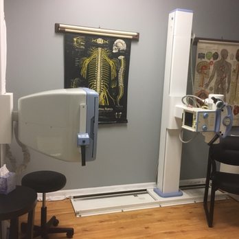 Wellspring Chiropractic Acupuncture - Exam room - Chiropractors Near Me - Algonquin, Illinois Wellspring Chiropractic Acupuncture - Exam room - Chiropractors Near Me - Algonquin, Illinois