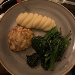 Gibson Island Club - Crab cake