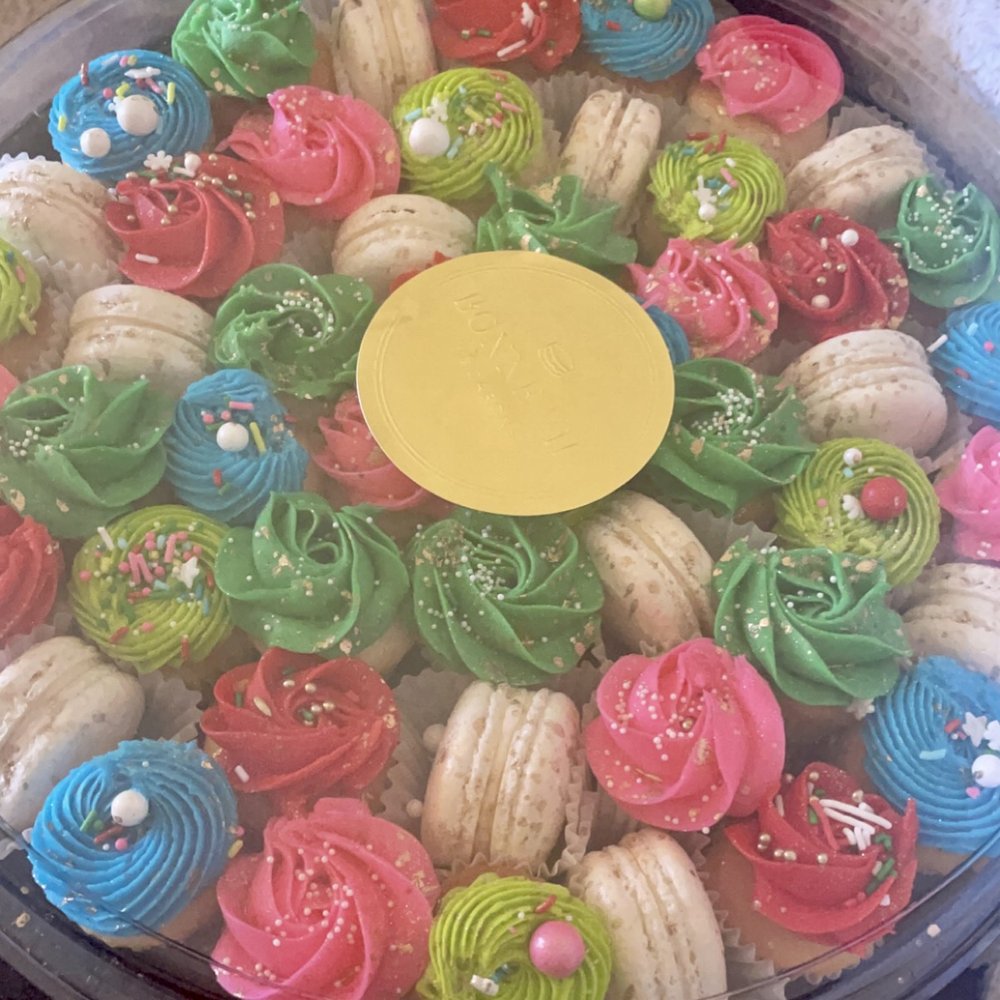 Bonne Vie Macarons - Merry and Bright Dessert Platter - Bakeries Near Me - Lafayette, Louisiana Bonne Vie Macarons - Merry and Bright Dessert Platter - Bakeries Near Me - Lafayette, Louisiana