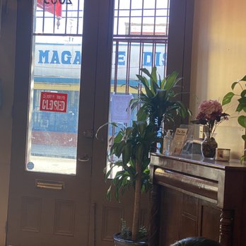 Pho Tran - That's how I made it inside... - Vietnamese Near Me - New Orleans, Louisiana Pho Tran - That's how I made it inside... - Vietnamese Near Me - New Orleans, Louisiana