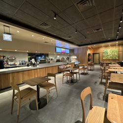 Starbucks - Beautiful store!
