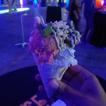 Fresh Coast - Poke cone with spicy tuna, wasabi drizzle - Poke Near Me - Newark, New Jersey