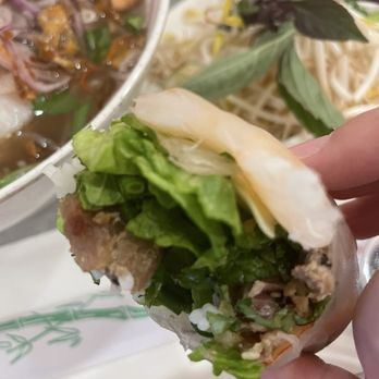 Bamboozle Heights - Fresh roll (pork and shrimp) - Salad Near Me - Tampa Bay, Florida