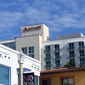 Latitudes Restaurant Hollywood - Latitudes outdoor restaurant is located at the Marriott Hollywood Beach, Florida - Breakfast & Brunch Near Me - Hollywood, Florida