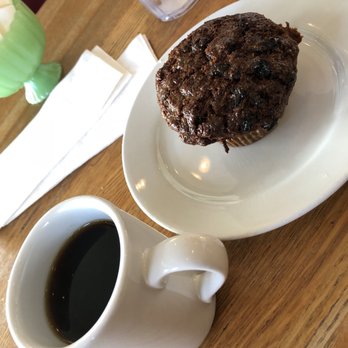 Jongewaard's Bake n Broil - Raisin Bran Muffin and Coffee (9/21/18) - American Near Me - Long Beach, California