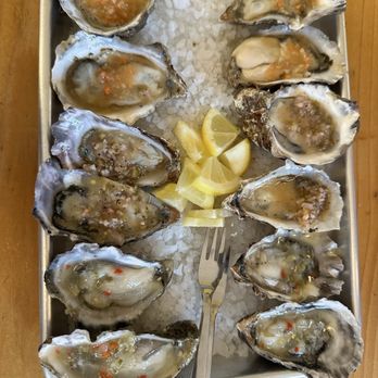 Humboldt Bay Provisions - Dozen raw oysters - Beer Bar Near Me - Eureka, California