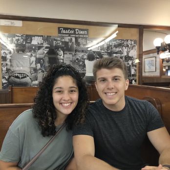 Tastee Diner - Happy (& new Bethesda residents) diners - Diners Near Me - Bethesda, Maryland Tastee Diner - Happy (& new Bethesda residents) diners - Diners Near Me - Bethesda, Maryland