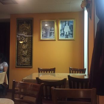 Thai House - It can't be a good Thai restaurant without these pictures. - Thai Near Me - Bloomington, Illinois