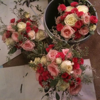 Floral Designs by LiRog - Spray roses, stock, snapdragon, limonium, and seeded eucalyptus...all thanks to LiRog and just in time for our wedding - Floral Designers Near Me - Providence, Rhode Island