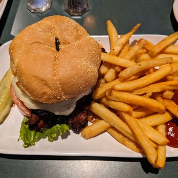 Indian Head Resort - Looks good. - Resorts Near Me - Lincoln, New Hampshire Indian Head Resort - Looks good. - Resorts Near Me - Lincoln, New Hampshire