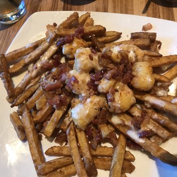 Bar 209 - Poutine with a white gravy cream sauce - Beer, Wine & Spirits Near Me - Bemidji, Minnesota