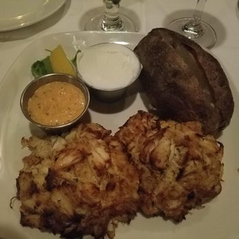 Jonathans - Crab cakes - Cocktail Bars Near Me - Harveys Lake, Pennsylvania