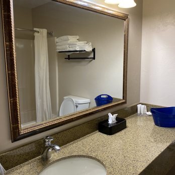 Boarders Cobblestone Hotels - Munising - Hotels Near Me - Munising, Michigan Boarders Cobblestone Hotels - Munising - Hotels Near Me - Munising, Michigan