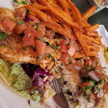 The Rustic Table - Fish tacos - New American Near Me - Emigrant Gap, California