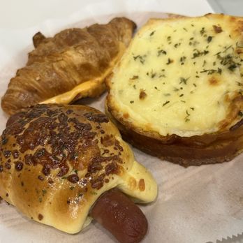 Tous Les Jours - Bakeries Near Me - Winter Park, Florida Tous Les Jours - Bakeries Near Me - Winter Park, Florida