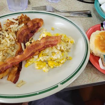 The Silver Skillet - Breakfast & Brunch Near Me - Atlanta, Georgia The Silver Skillet - Breakfast & Brunch Near Me - Atlanta, Georgia