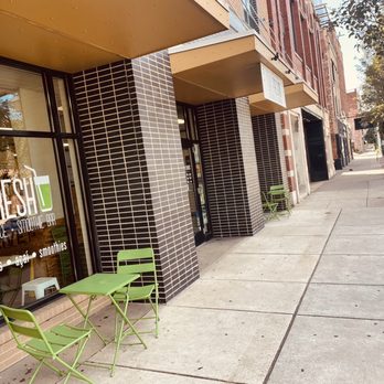 Live Fresh Cold Pressed Juice + Smoothie Bar - Entrance - Juice Bars & Smoothies Near Me - Pittsburgh, Pennsylvania Live Fresh Cold Pressed Juice + Smoothie Bar - Entrance - Juice Bars & Smoothies Near Me - Pittsburgh, Pennsylvania