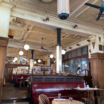 Le Diplomate - Inside dining area - Brasseries Near Me - Washington, DC, District of Columbia Le Diplomate - Inside dining area - Brasseries Near Me - Washington, DC, District of Columbia